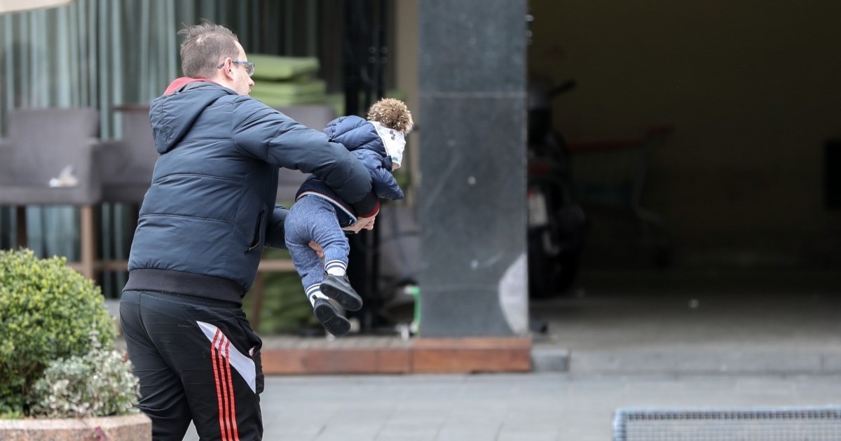 Dan očeva u Zagrebu uz čišćenje parka s djecom i roditeljima