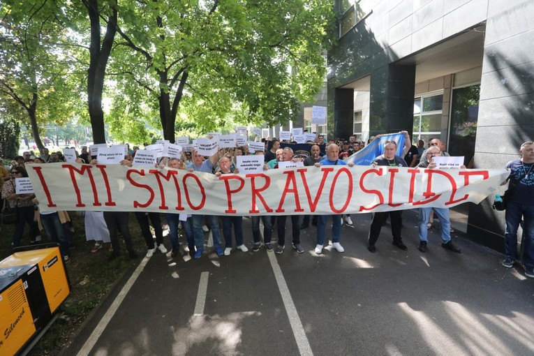 Sindikati: U javnoj službi su oni koje nitko neće? Pa zašto država nije dobar poslodavac?