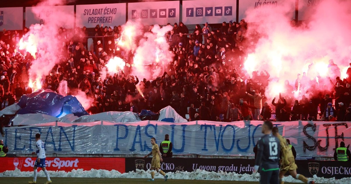 Navijači Osijeka o novom treneru: Poms, vrati se, sve ti je oprošteno
