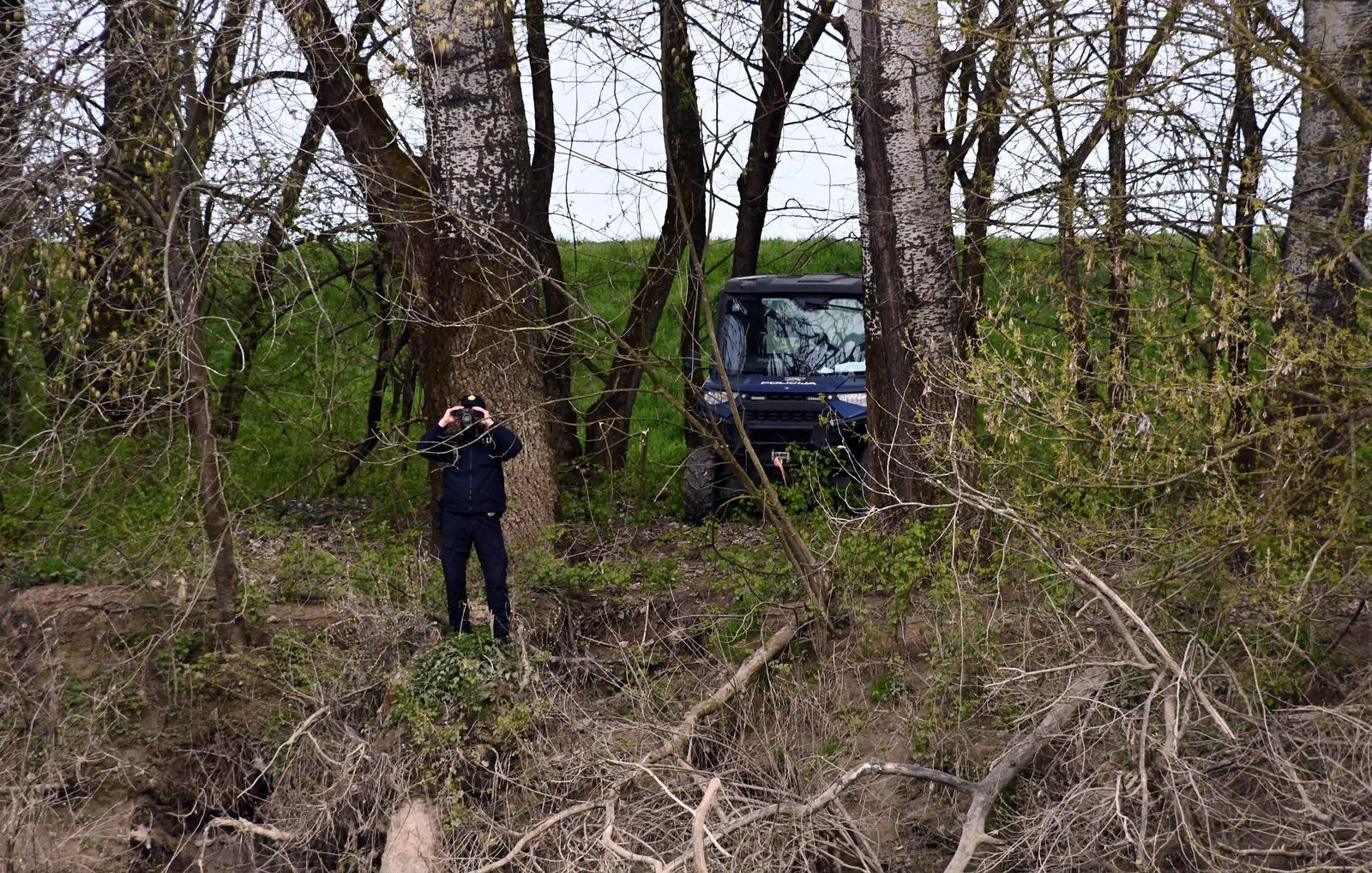 Ruski državljanin u autu daruvarskih tablica krijumčario migrante