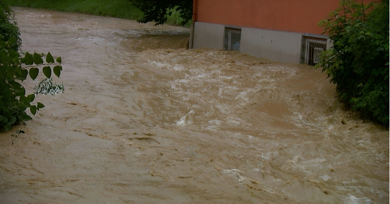 Poplave i u austrijskom dijelu Koruške, zatvorene ceste prema Sloveniji