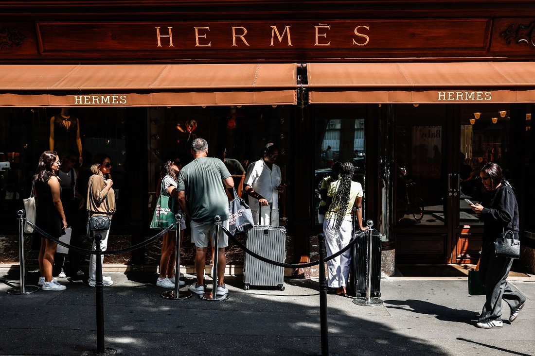 Hermès više ne prodaje kao prije, bogati kupci počeli stezati remen