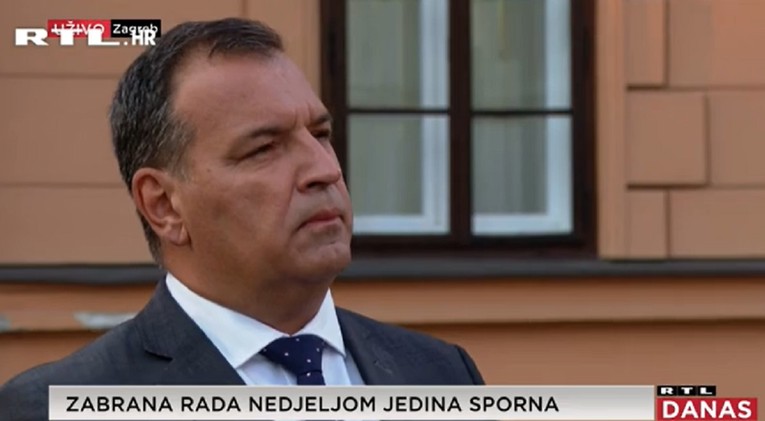 Beroš: Stožer je političko tijelo. Naravno da provodi politiku vlade