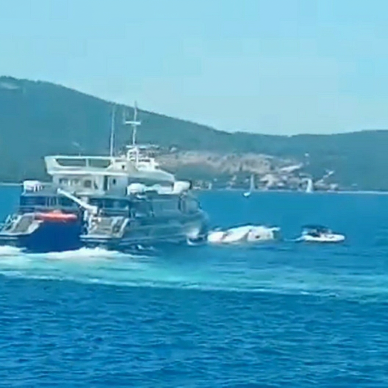 Tko je imao prednost, jedrilica ili katamaran? Ovo su pravila za izbjegavanje sudara