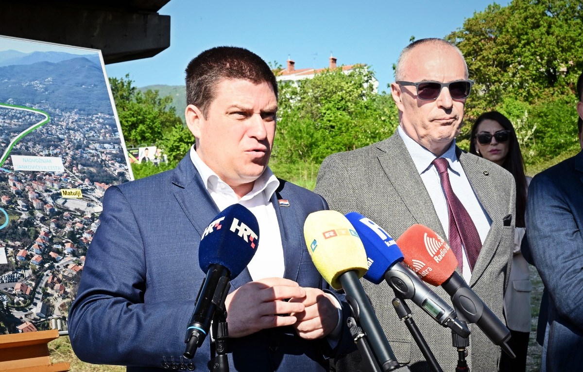 Vlada sufinancira autobusni prijevoz u Lici. Projekt je nazvan "LIKA LINE"