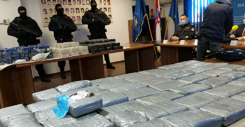 VIDEO Policija u Pločama našla rekordne količine heroina. Drugi brod krcat kokainom