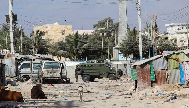 Napad minobacačem na zgradu UN-a u Somaliji, poginule najmanje tri osobe