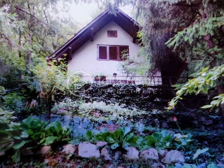Prilika za kupnju: Idilična kuća za odmor na samo 8 km od Samobora po cijeni od 45.000 €