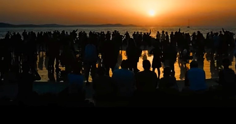 Novi Netflixov hit prikazuje kako bi izgledao smak svijeta na Pozdravu suncu u Zadru?