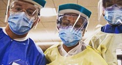 Bolničari na zaštitnu opremu lijepe fotke na kojima se smiju da oraspolože pacijente