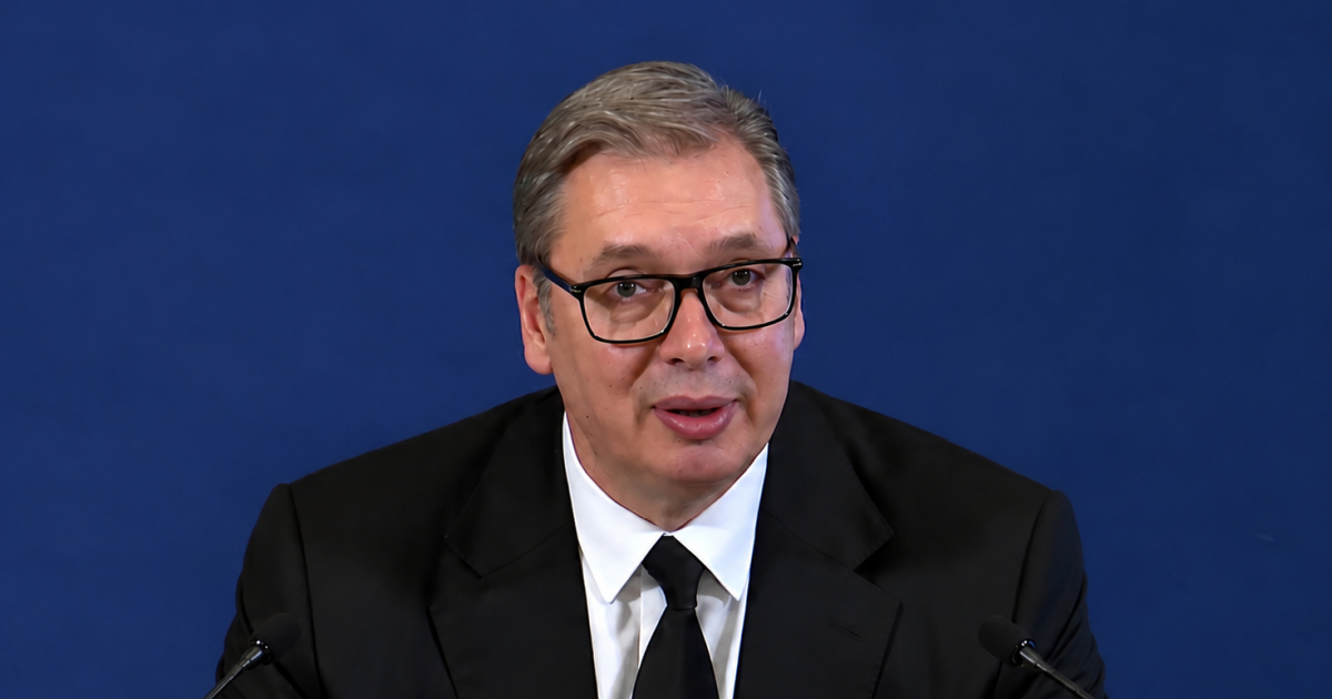 Vučić podnio ostavku