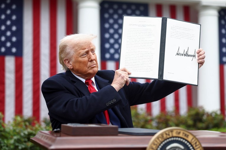 BBC: Teško da će Trump odustati od carina