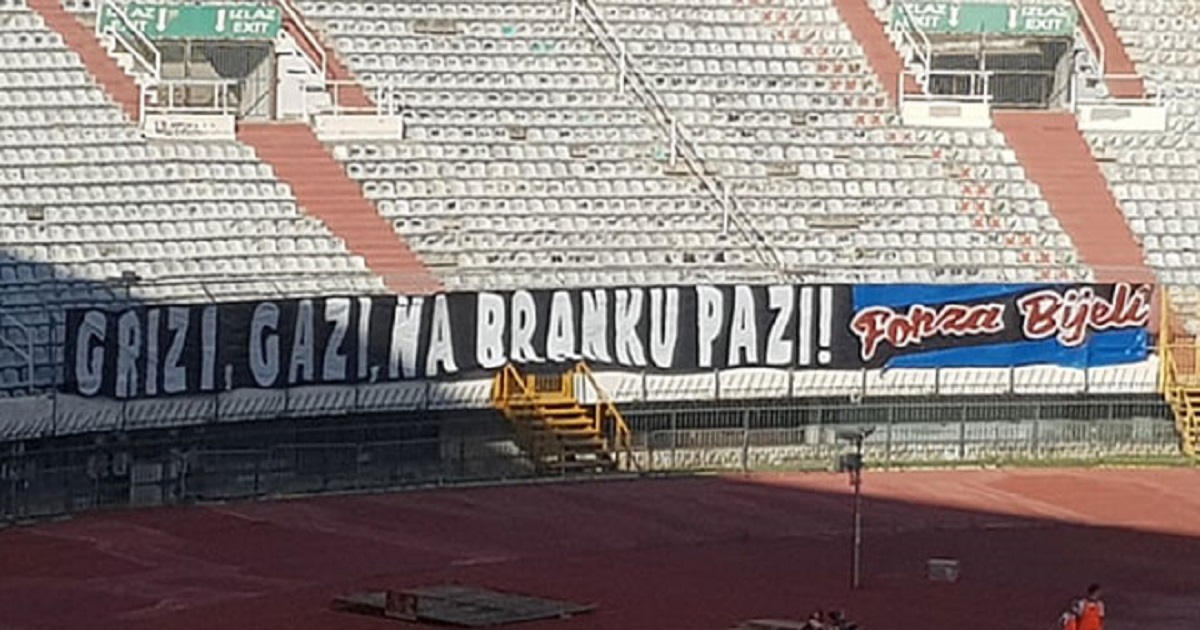 Pogledajte poruku koju je Torcida ostavila igračima Hajduka na praznom Poljudu
