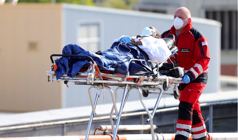 U Francuskoj još 437 mrtvih, do sada umrlo više od 23.000 ljudi