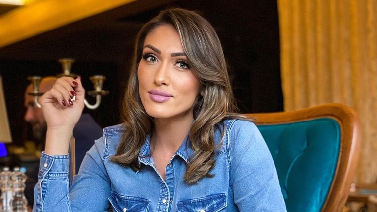 Hana objavila kad je izgubila nevinost pa odgovorila konzervama: Kao da je seks tabu?