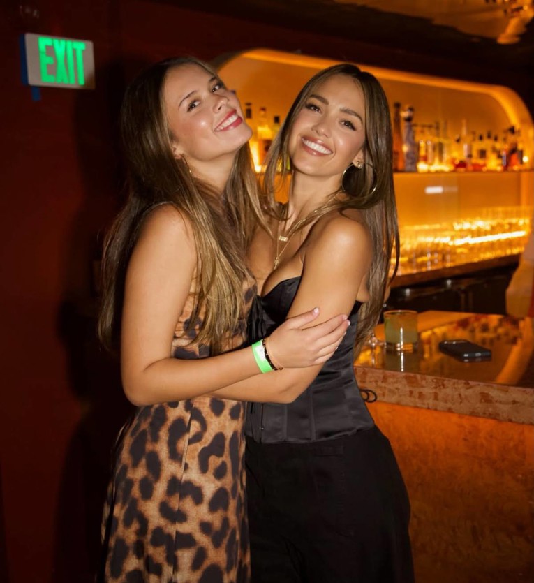 Jessica Alba posvetila emotivnu objavu kćeri Honor za 18. rođendan