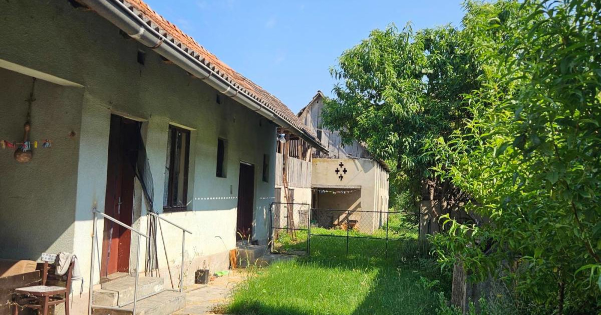 U Slavoniji se prodaje imanje s kućom za 29.000 eura, možete kupiti i oranice i šumu