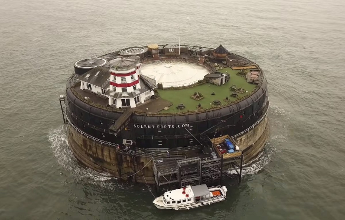 Tvrđava na morskoj pučini postaje karantena za milijunaše