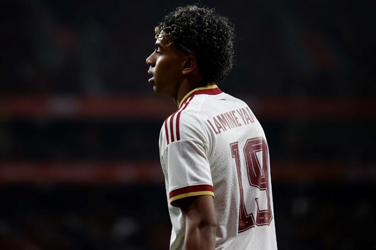 Yamal: Čuo sam skandiranje "tko ne skače, taj je musliman". Neprihvatljivo