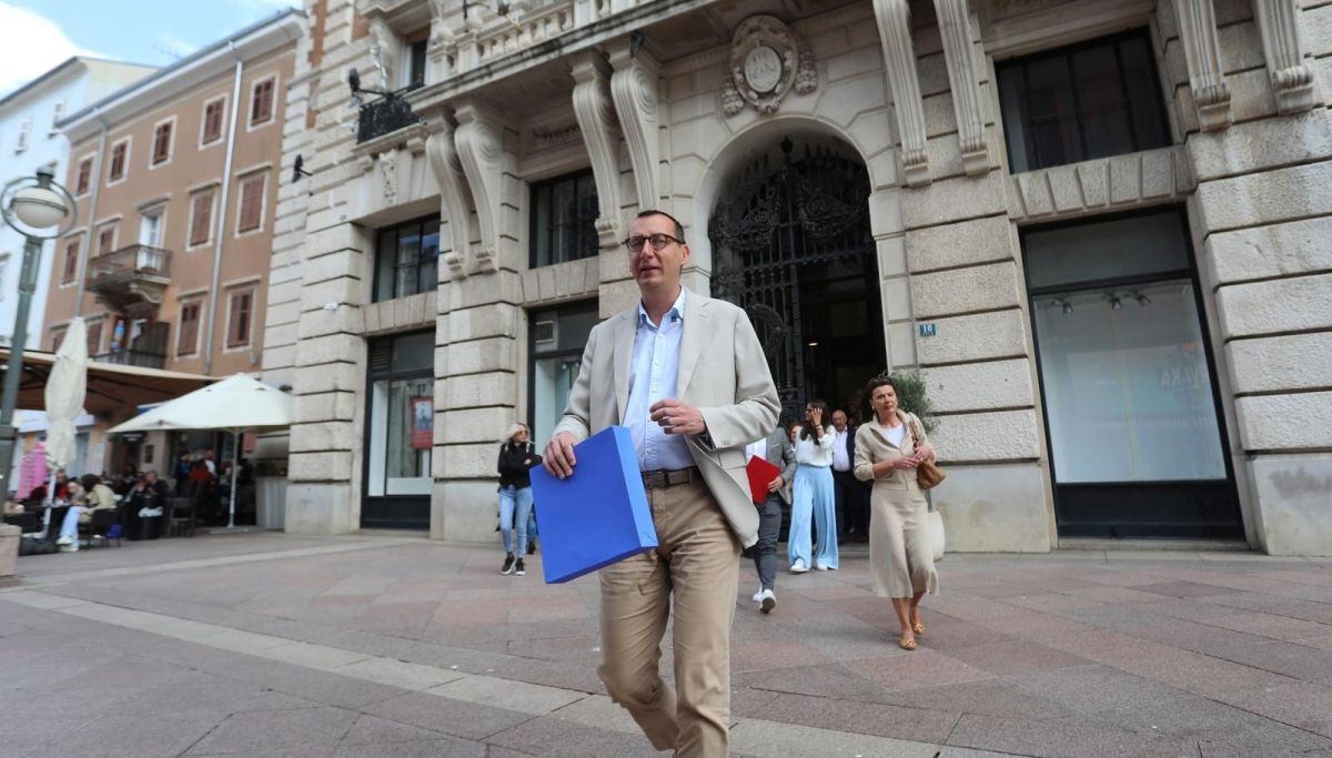 Riječki gradonačelnik: Na izborima se odlučuje kojim smjerom grad ide dalje