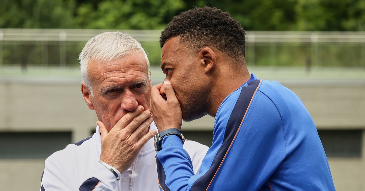 Deschamps odgovara kritičarima Mbappea u špici: Mora da sam glup