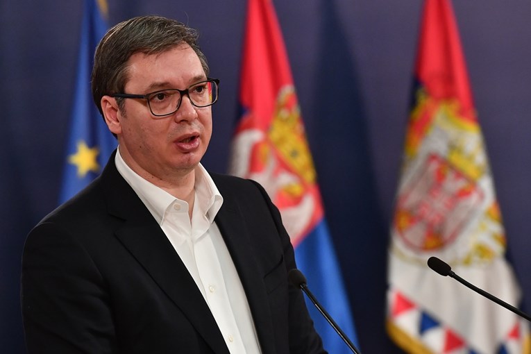 Vučić sutra donosi odluku: Srbija ide u izolaciju, vojska na ulice?