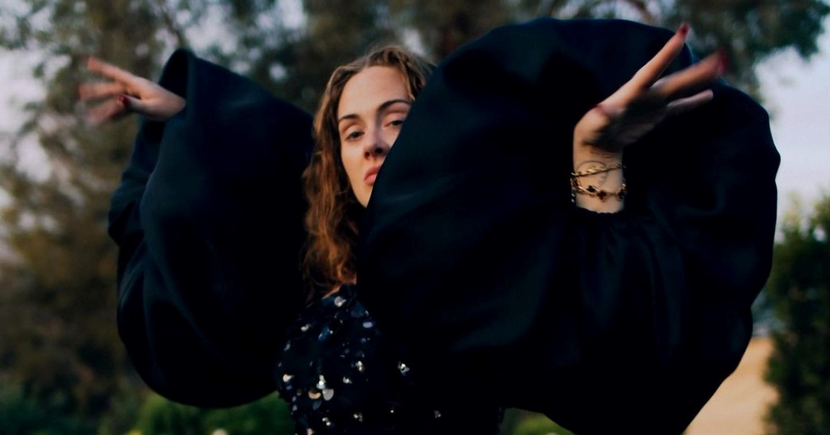 Adele na svoj 34. rođendan objavila fotke bez šminke: "Nikad nisam bila sretnija"
