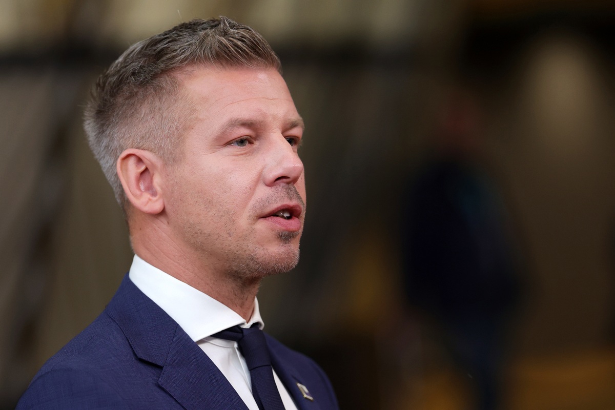 Magyar: Neredi u Francuskoj opravdavaju strogu migrantsku politiku