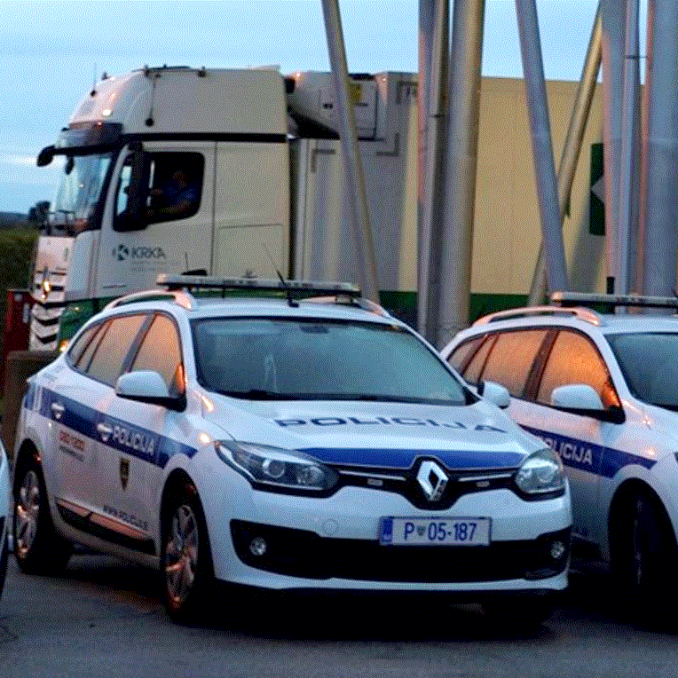 Hrvatski prijevoznici: Kontrole na granici su zbog nekontroliranog priljeva migranata