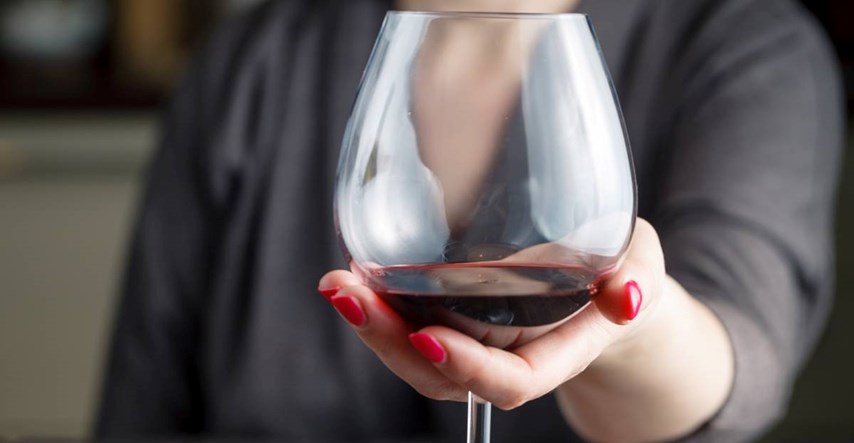 WHO: Žene su u većem riziku od alkohola, čak i kad manje piju