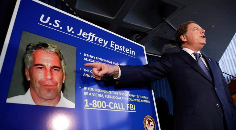 Francuski modni agent povezan s Epsteinom pronađen obješen u zatvoru