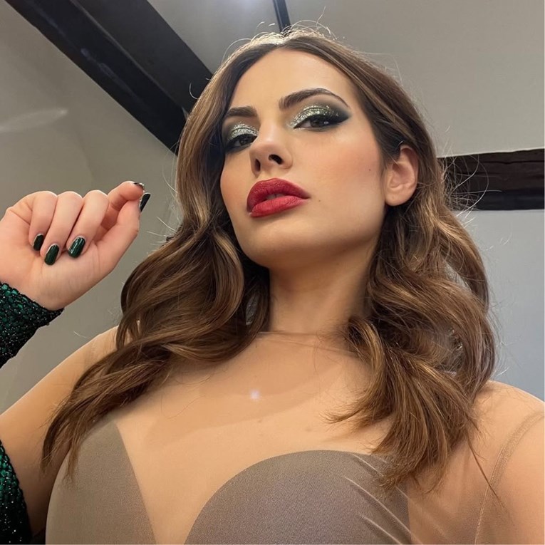 Tara Thaller pokazala majku, imala je poseban povod