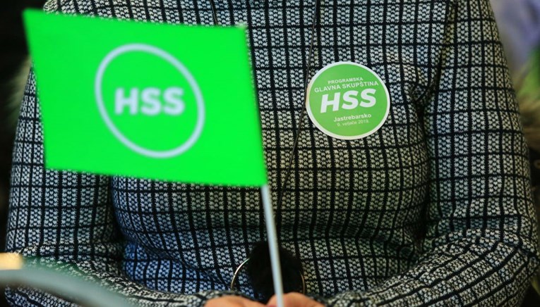 Općinski HSS u Drenju podnio ostavku, svi traže ispis iz stranke