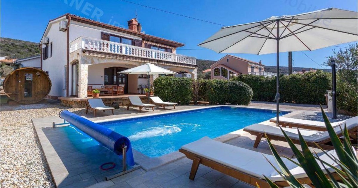 Top oglasi za nekretnine: Kuća s bazenom i tri stana na otoku Krku