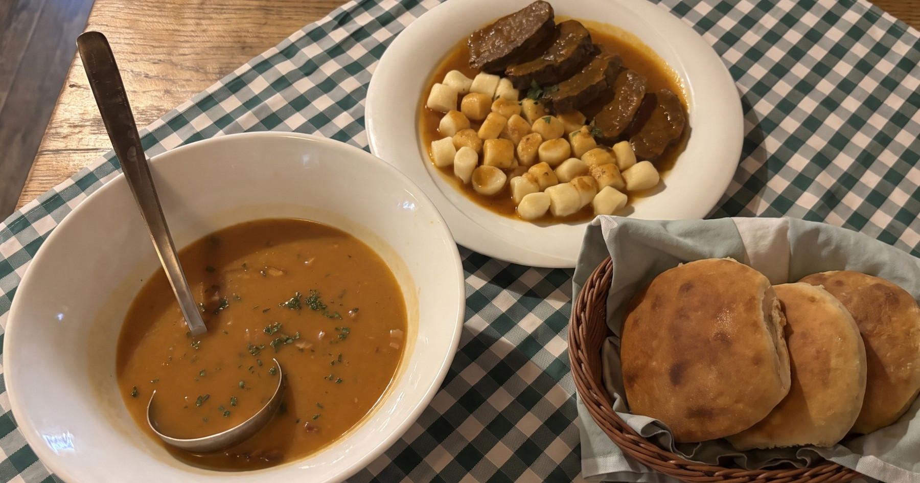 U kultnom zagrebačkom restoranu jelo smo čekali 45 minuta. Isplatilo se