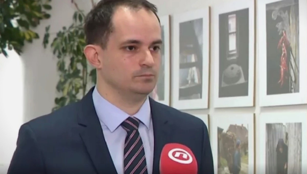 Ministar uprave: Nema novog zapošljavanja. Višak će se riješiti prirodnim odljevom