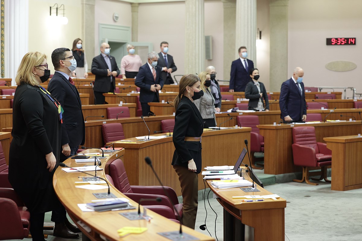 U saboru minuta šutnje za Tuđmana. Reiner: Bio je vođa u ratu i miru, vizionar