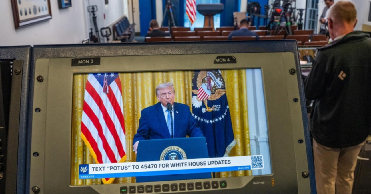SAD: Trump može zabraniti novinarima pristup Bijeloj kući