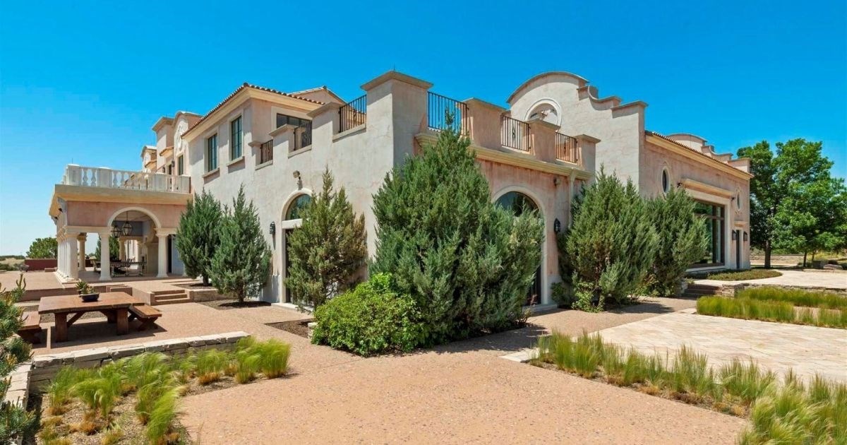 Ranč od 27 milijuna dolara nitko ne želi kupiti. Razlog je njegov nekadašnji vlasnik