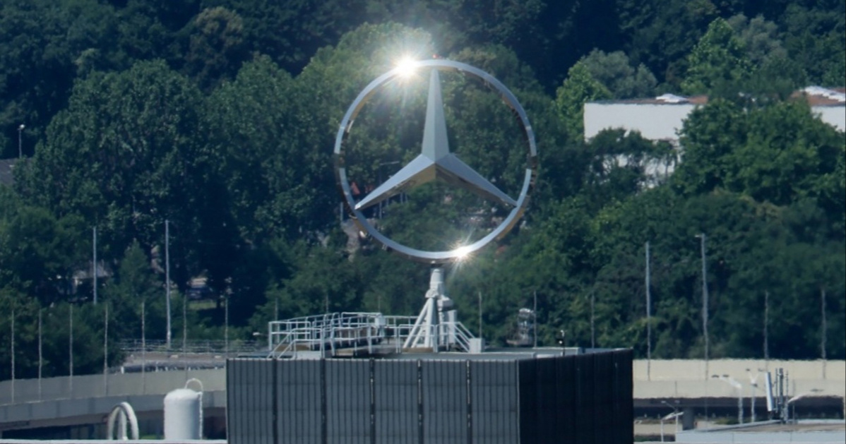 Nakon Volkswagena i Mercedes razmatra proizvodnju oružja