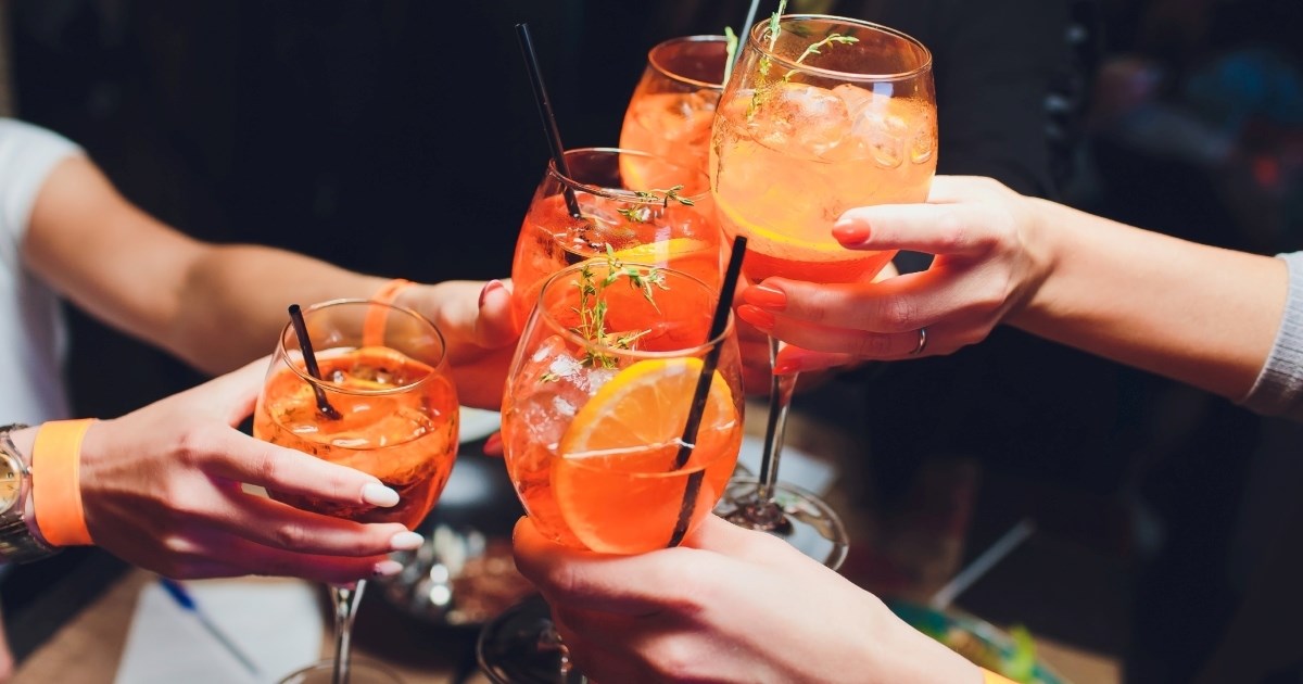 Koje alkoholno piće ima najmanje kalorija? Stručnjakinja donosi popis top 5