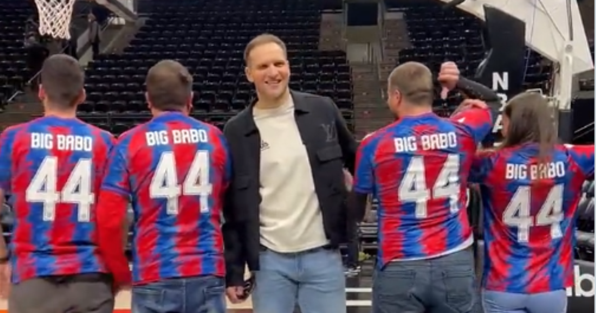 Dresovi i zastava Hajduka na NBA tribinama iznenadili Bogdanovića
