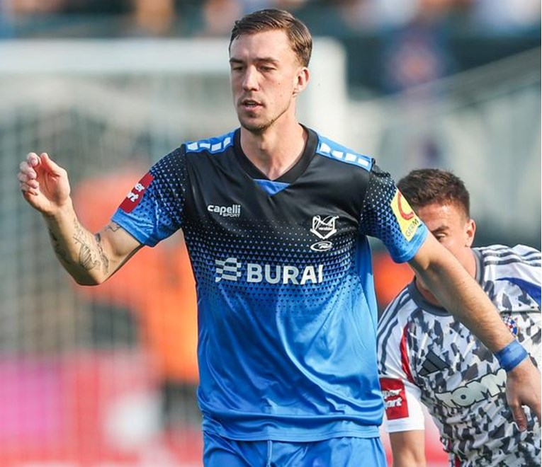 Na zimu je otišao u Dinamo pa se vratio u Varaždin. Potpisao je novi ugovor