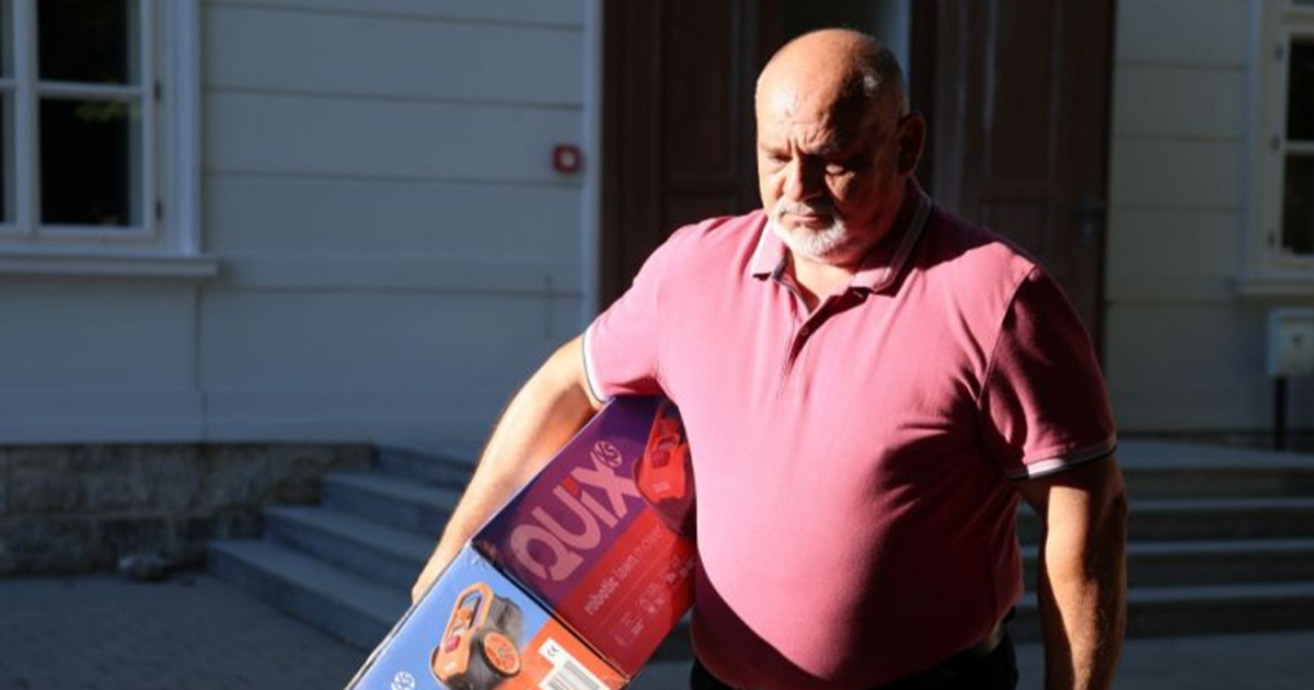 Gradonačelnik Dugog Sela sam sebi dao nagradu za najljepšu okućnicu