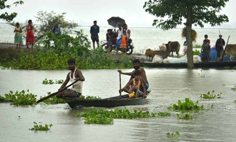 Obilne kiše na jugu Azije, poginulo više od 200 ljudi