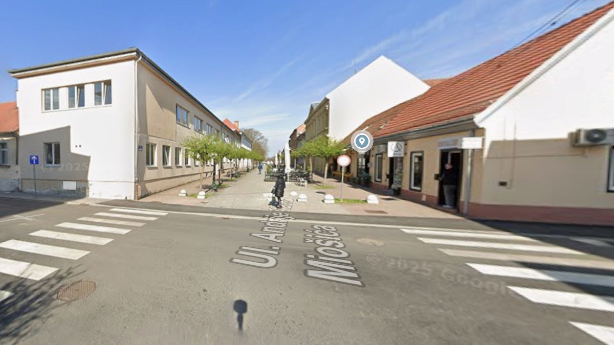 Opljačkao trgovinu u Bjelovaru. Prijetio pištoljem mladoj prodavačici