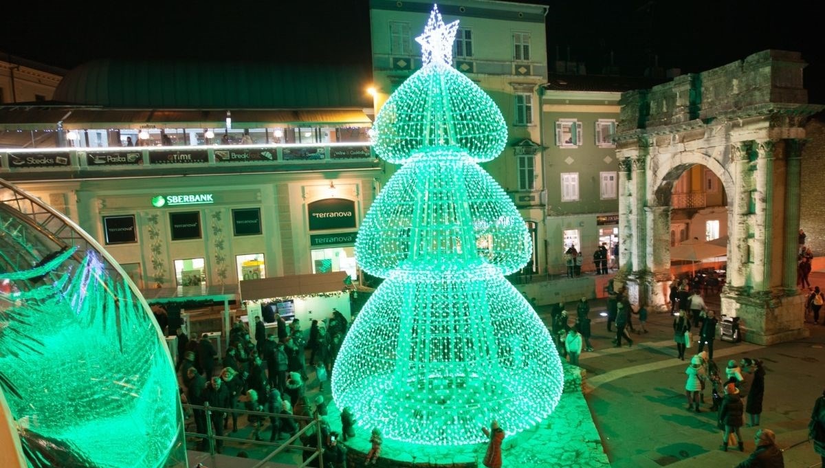 Započeo Advent u Puli