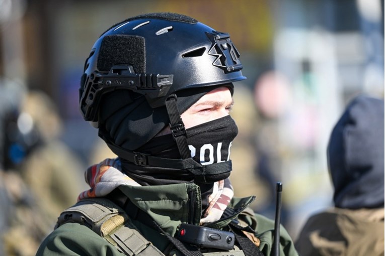 Kinezi uz pomoć ChatGPT-ja glumili ICE, prijetili disidentu