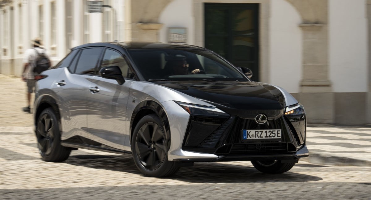 Lexus osvježio električni RZ. Ovaj su model Hrvati doslovno razgrabili