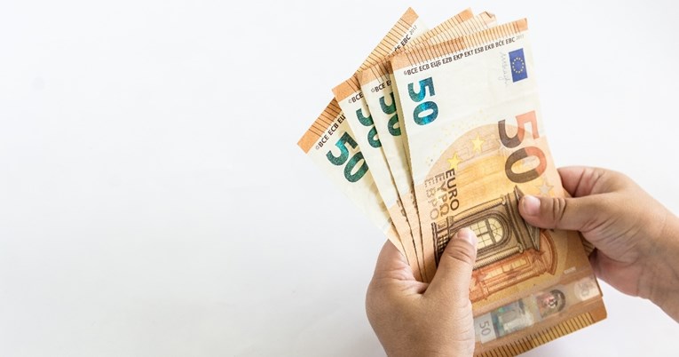 Šestogodišnjakinja ukrala tati 300 eura, razlog je dirljiv